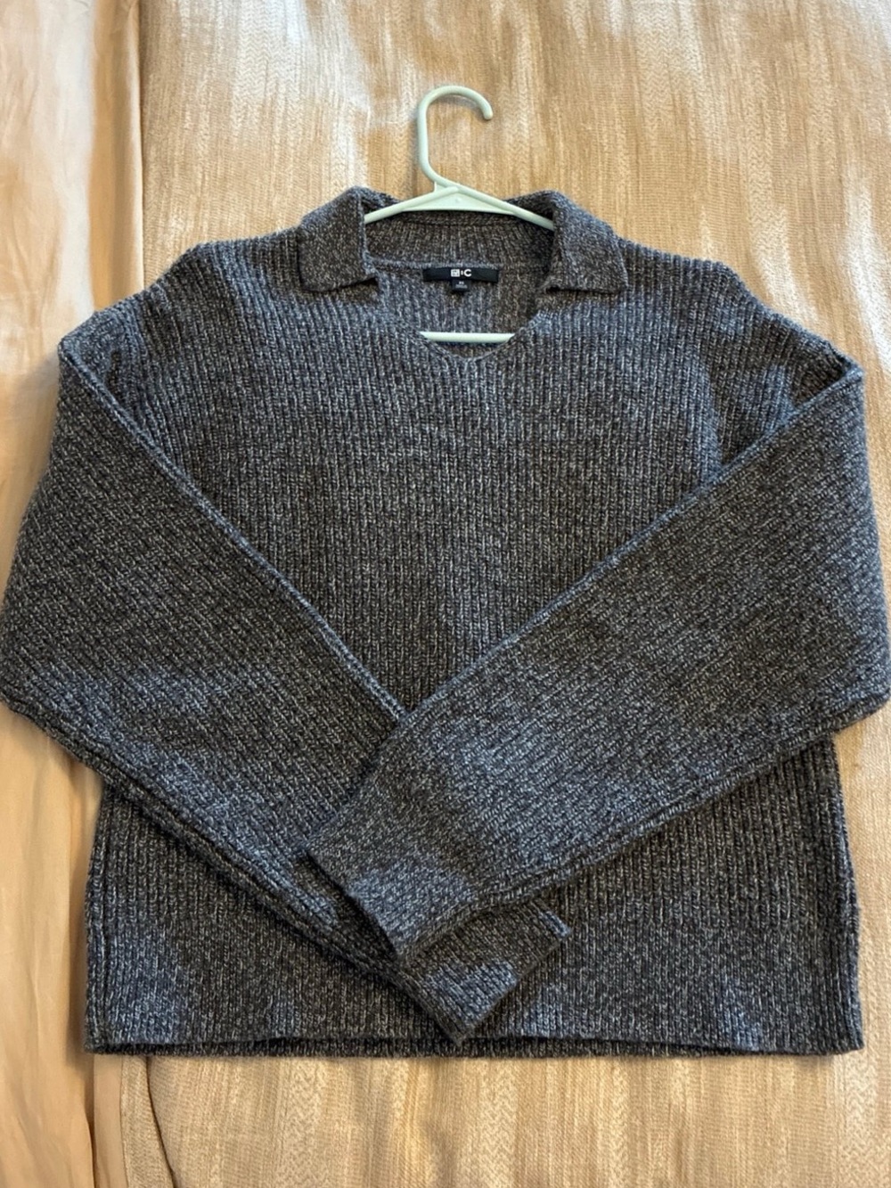 Uniqlo women’s ribbed crewneck sweater